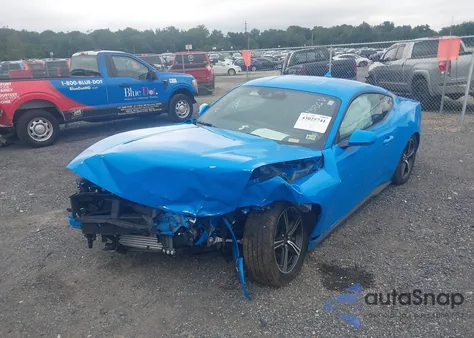 2024 Ford Mustang Ecoboost Fastback z USA, uszkodzony, nr VIN 1FA6P8TH8R5143368